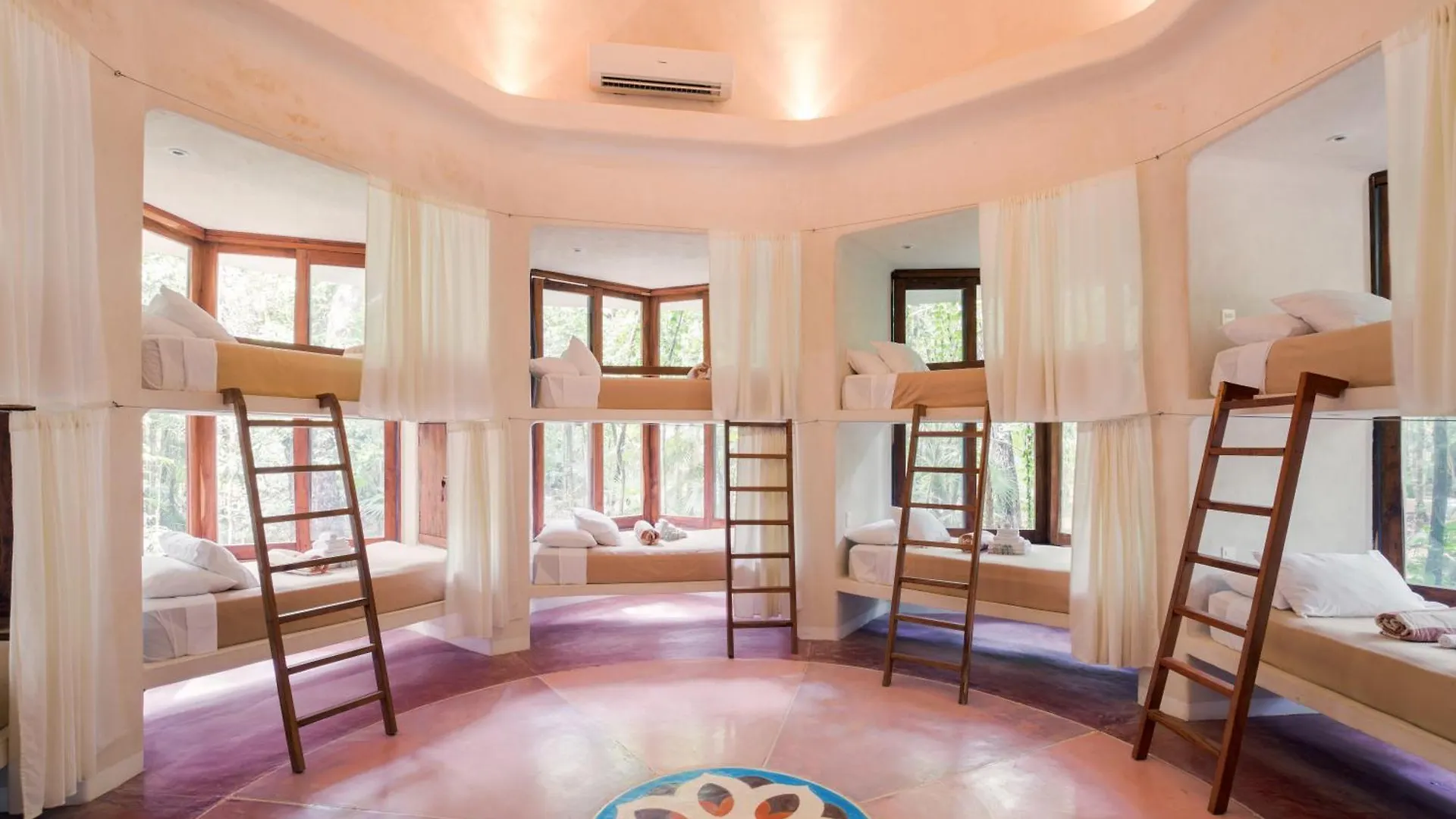 Hotel Holistika Tulum Pueblo